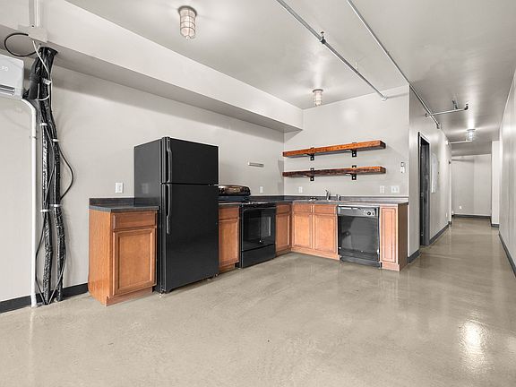 5th image of 30 1st St NE APT 302