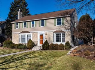 1743 Highland Pkwy, Saint Paul, MN 55116