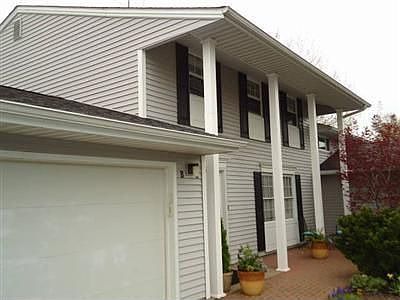 2nd image of 290 Yorktown Pl APT B2