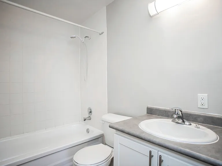 185 Berkshire Dr — Photo 12