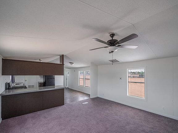 3rd image of 40 Priscilla Dr