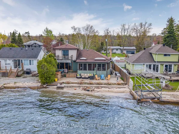 2617 Leonard St, Innisfil, ON L9S 3V3