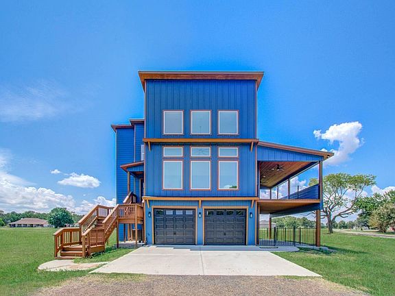 3rd image of 42 Candlestick Dr