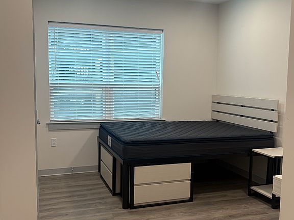 2nd image of 3834 Forest Park Ave #206