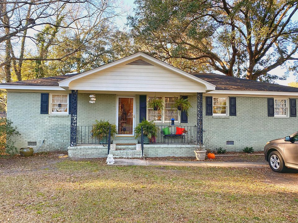 1st image of 100 Holly Ave