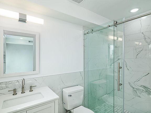 5th image of 2017 E Susquehanna Ave #3