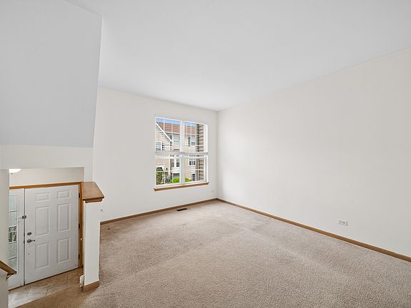 5th image of 1106 Village Center Pkwy Unit 3