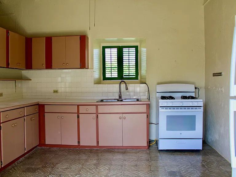 40 Jg La Grange We St — Photo 24