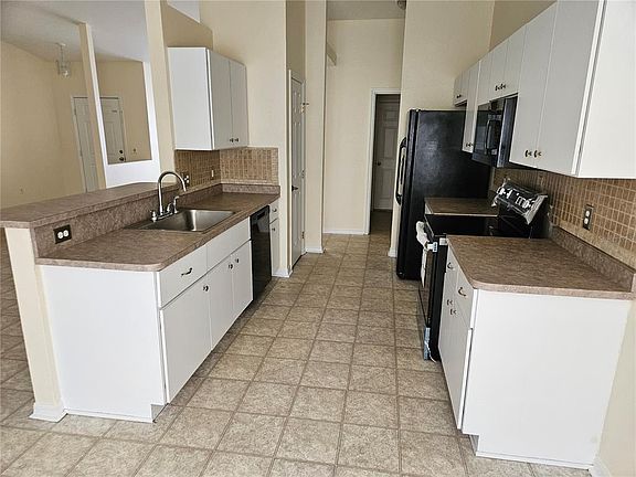 4th image of 5704 Pecan Rd