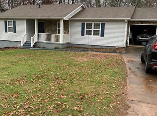 2268 Woodbriar Dr, Buford, GA 30518
