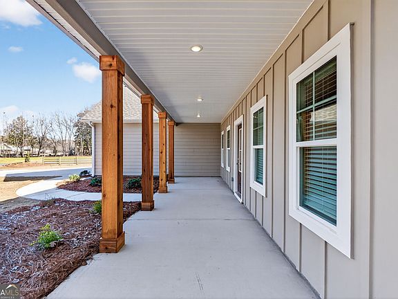 3rd image of 78 Wortham Rd