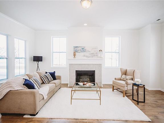 4th image of 13052 Minden Dr