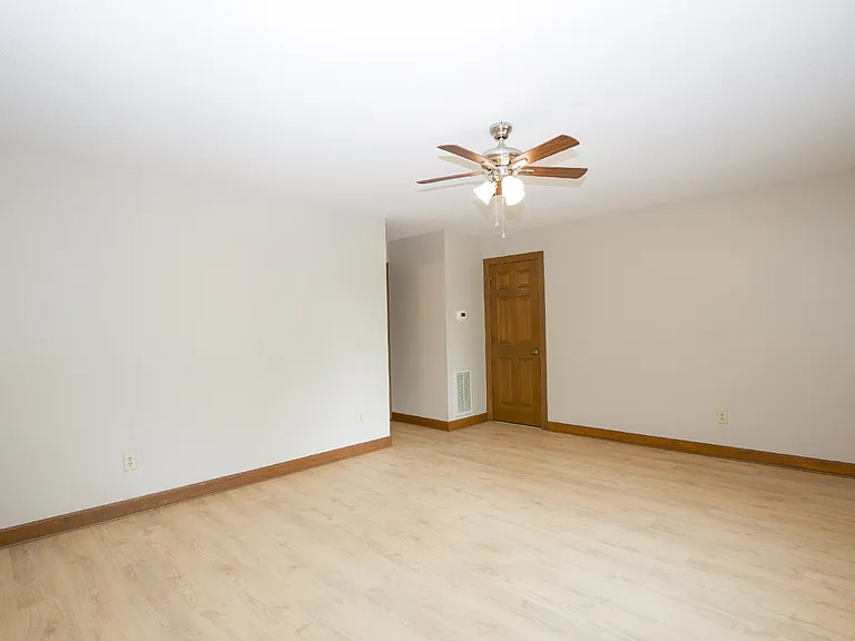 962 Water Oak Pl — Photo 41