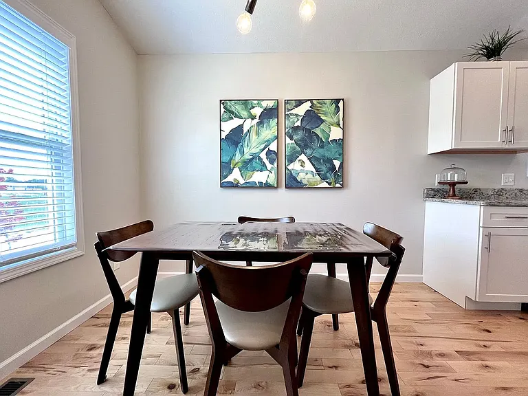 820 Sienna St — Photo 5