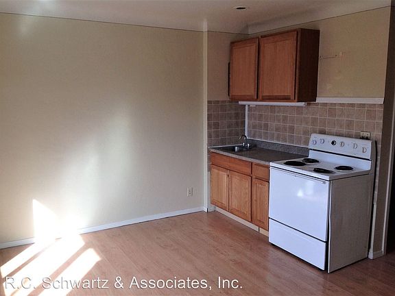 4th image of 610 W Garland Ave APT 7