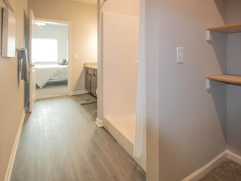 Latitude 41 — Photo 47