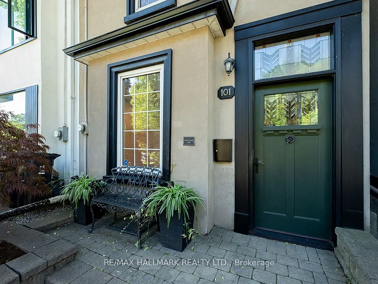 101 Pears Ave — Photo 3