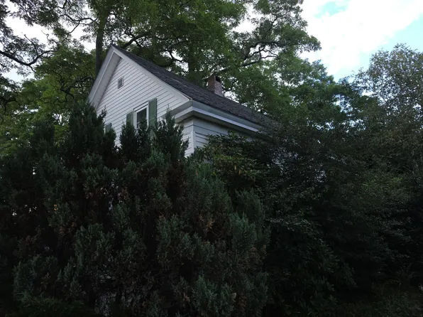4 S River Road, Calais, ME 04619