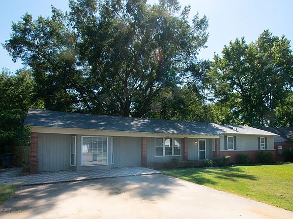 2nd image of 203 Lawndale Dr
