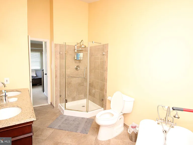 72 Skyview Way — Photo 15