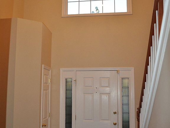 2nd image of 121 Keene Crossing Dr