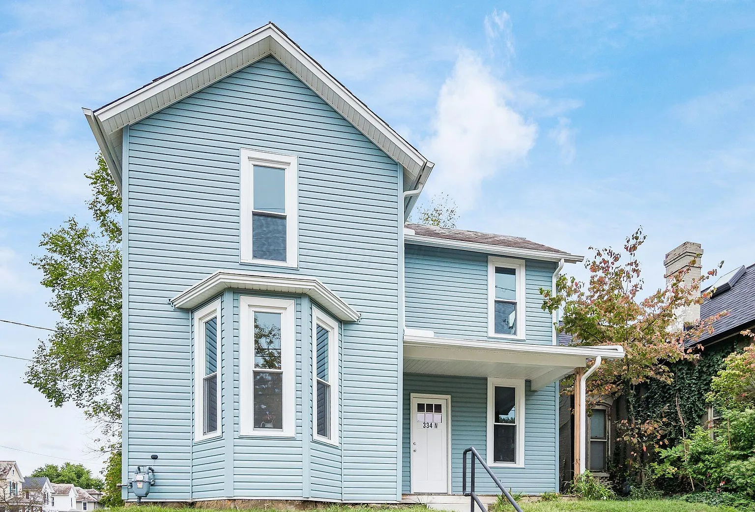 334 N Maple St photo 1