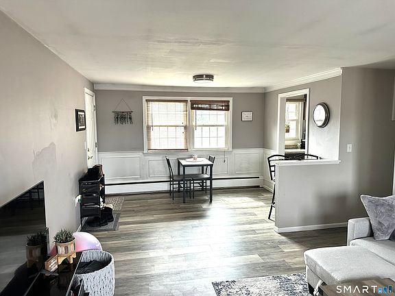 3rd image of 27 Brewster Road #D