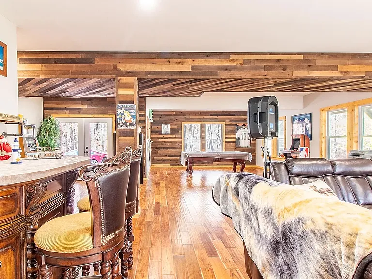 111 Woodcrest Dr — Photo 27