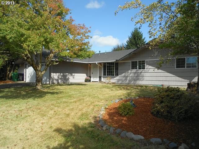 Brimming with Curb Appeal!
