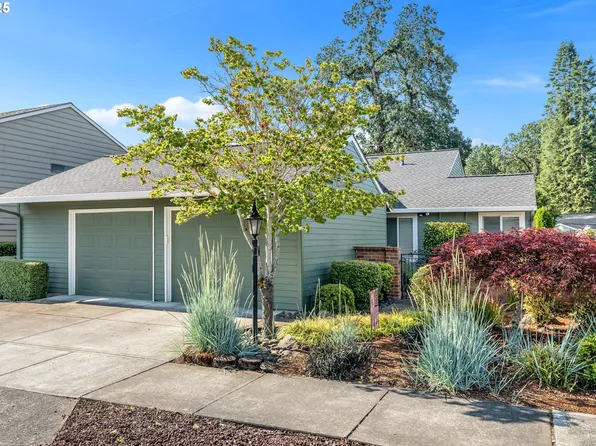 9440 SW Summerfield Dr, Tigard, OR 97224