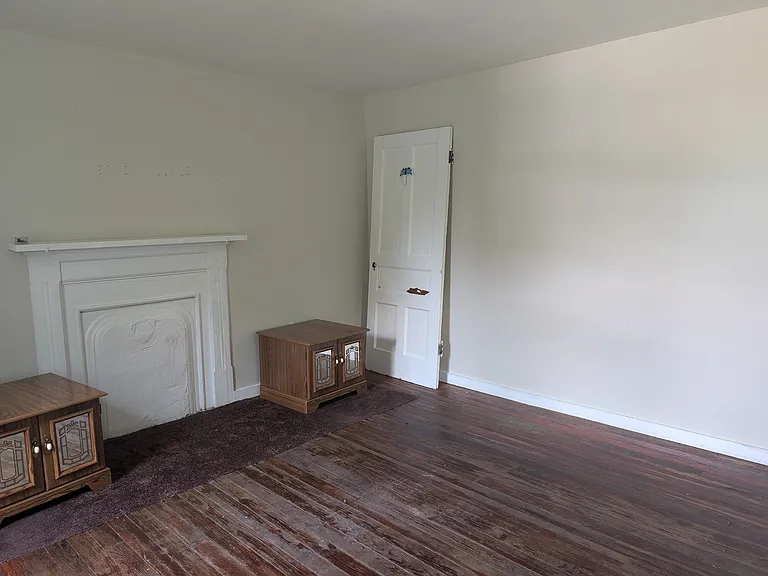 219 S State St — Photo 6