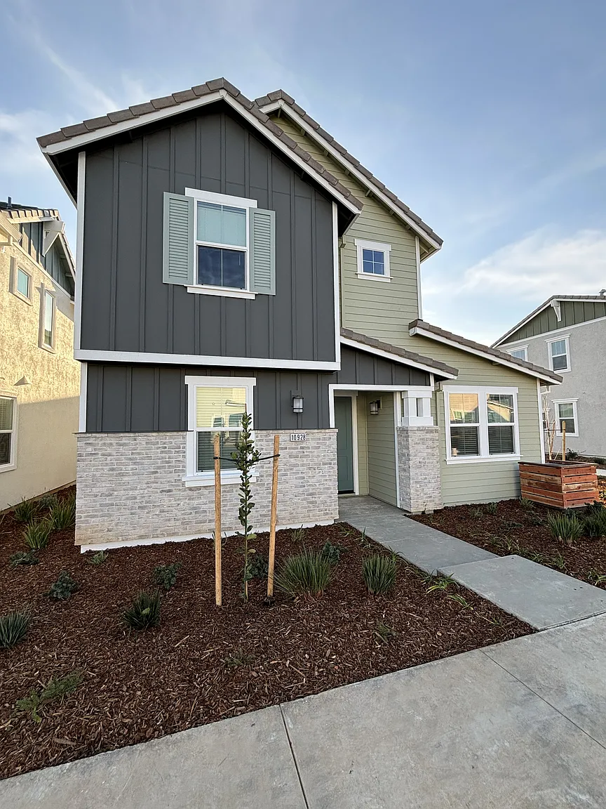 10928 Bushel Way photo 1