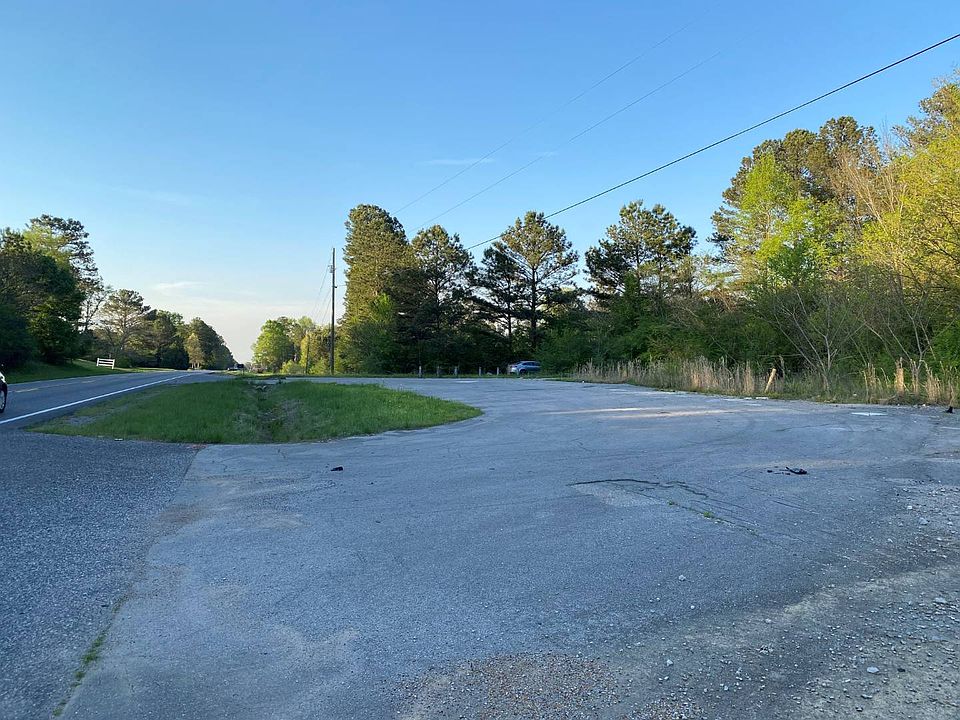 2nd image of 8673 Highway 79