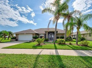 522 Cedarwood Ln, Venice, FL 34293