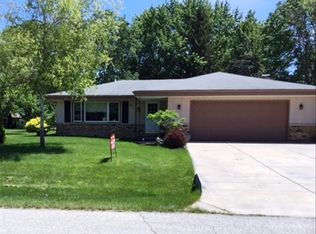 W162S7438 Charlotte Ct, Muskego, WI 53150