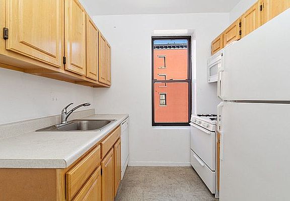 5th image of 103 Avenue A #4V