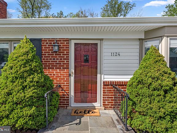 4th image of 1124 Tanley Rd