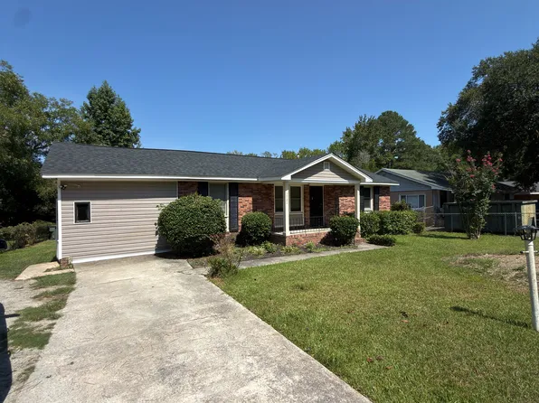 1722 Carousel Cir, Columbia, SC 29203