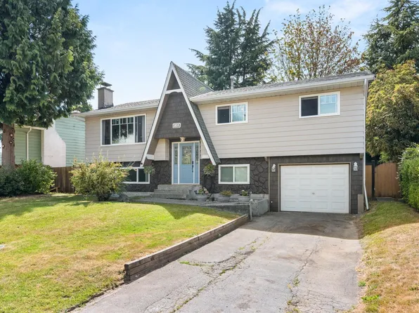 5933 Angus Pl, Surrey, BC V3S 4W8