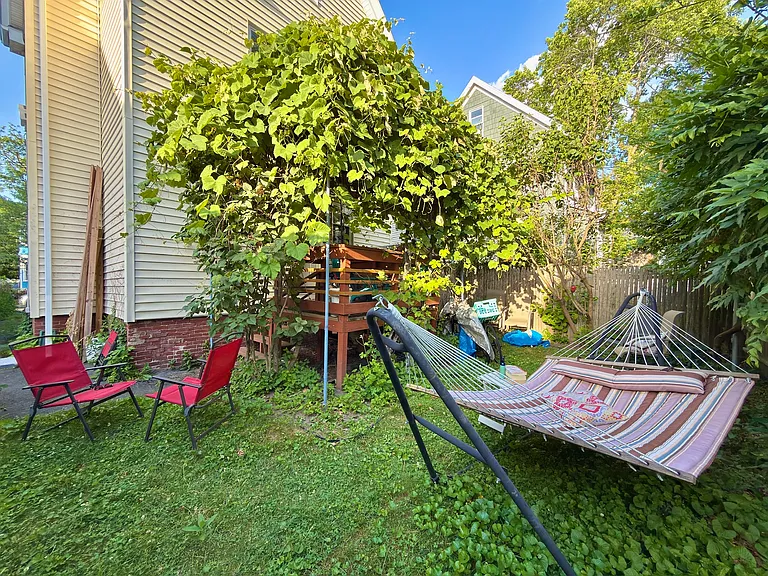 18 Radcliffe Rd #2 — Photo 4