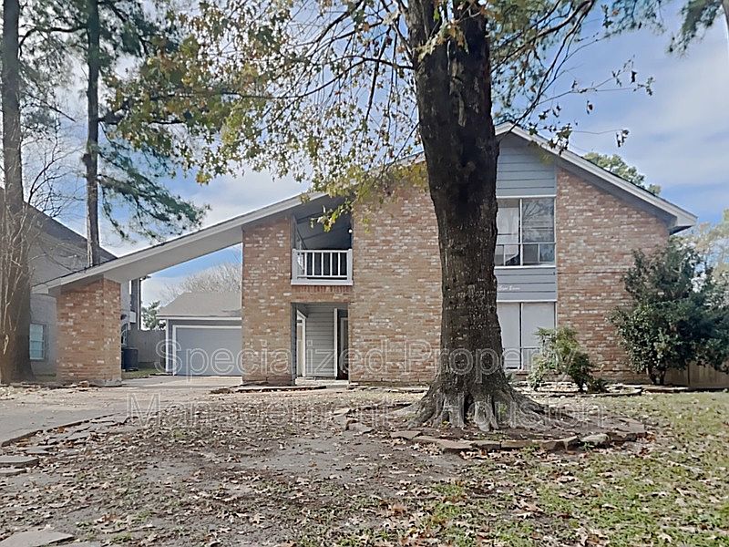 1st image of 11811 Rowood Dr