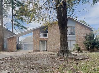 11811 Rowood Dr, Houston, TX 77070
