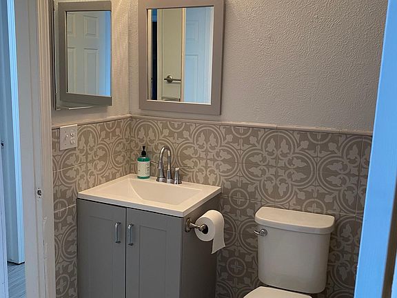 5th image of 33649 Bayview Dr