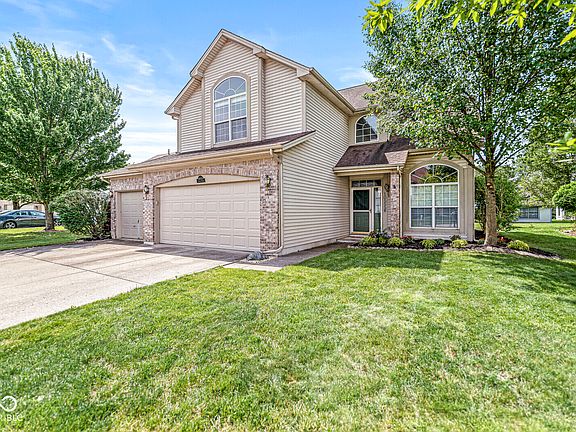 2nd image of 10555 Camille Ct