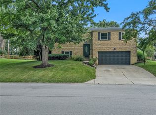 600 Clareridge Ln, Dayton, OH 45458
