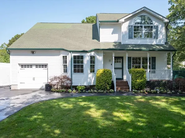 233 Moriches Middle Island Road, Shirley, NY 11967