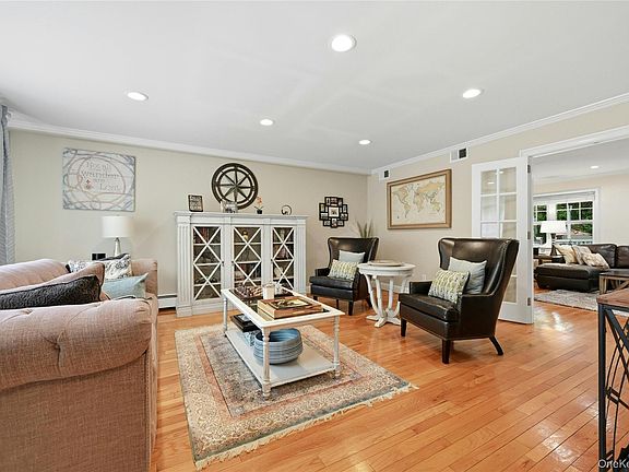 4th image of 20 Longacre Drive