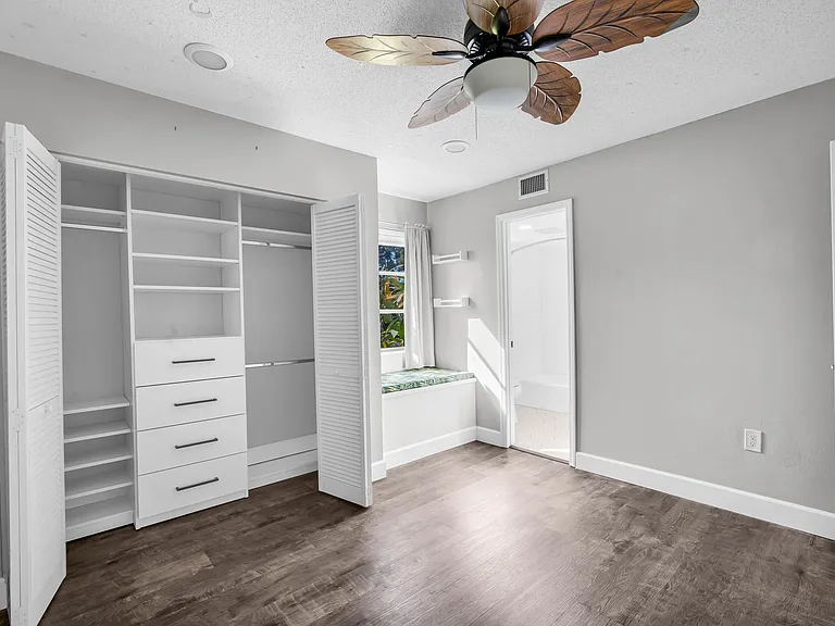 14503 Feather Sound Dr — Photo 20