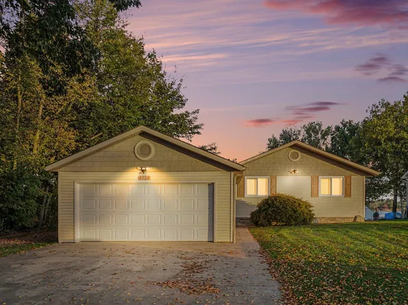 8728 Long Lake Dr E, Scotts, MI 49088