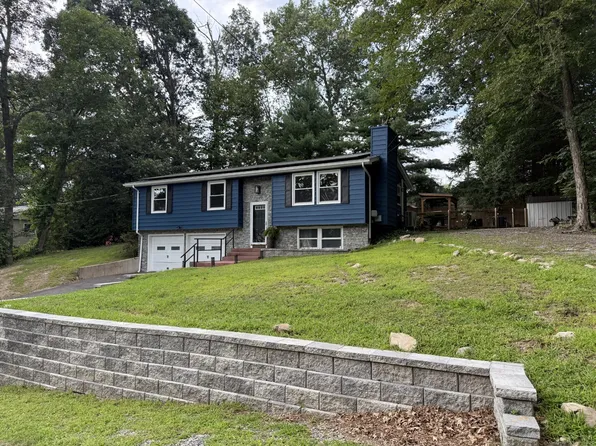 15 Birch Road, Canton, CT 06019